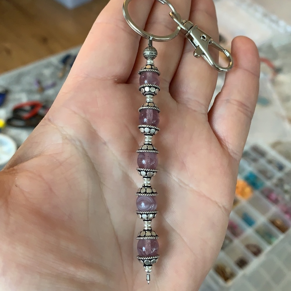 Purple agate beaded handmade keychain - Picture 5 of 9